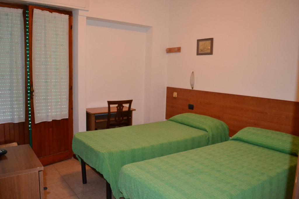 Hotel Ferrara Σαν Μπενεντέτο ντελ Τρόντο Δωμάτιο φωτογραφία