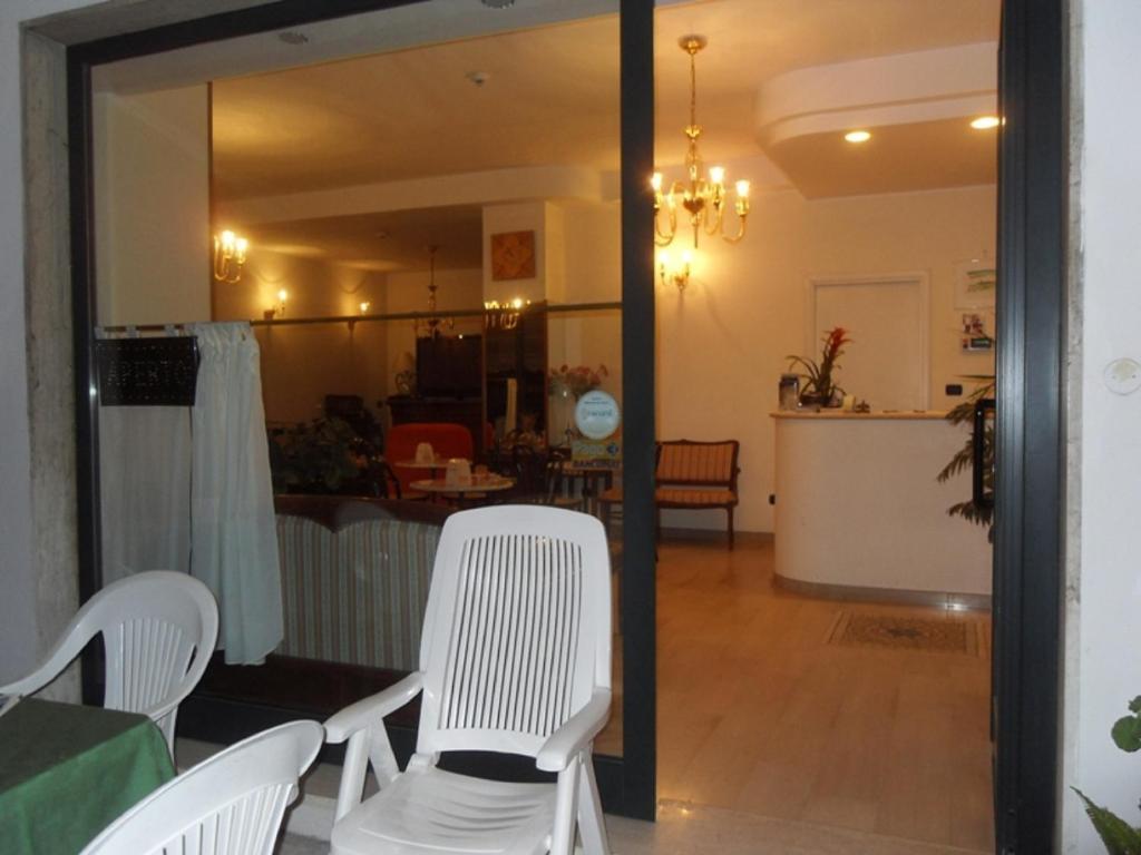 Hotel Ferrara Σαν Μπενεντέτο ντελ Τρόντο Εξωτερικό φωτογραφία