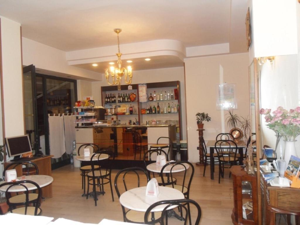 Hotel Ferrara Σαν Μπενεντέτο ντελ Τρόντο Εξωτερικό φωτογραφία